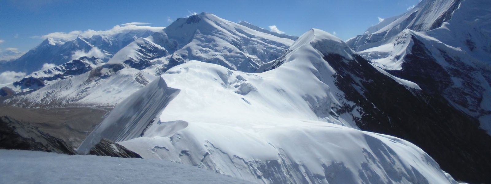 Glaciated ridges of Kanjirowa Himal