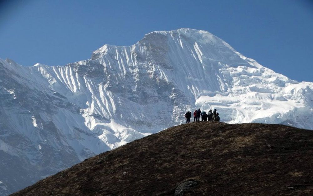 Kanjirowa Himal at sunset