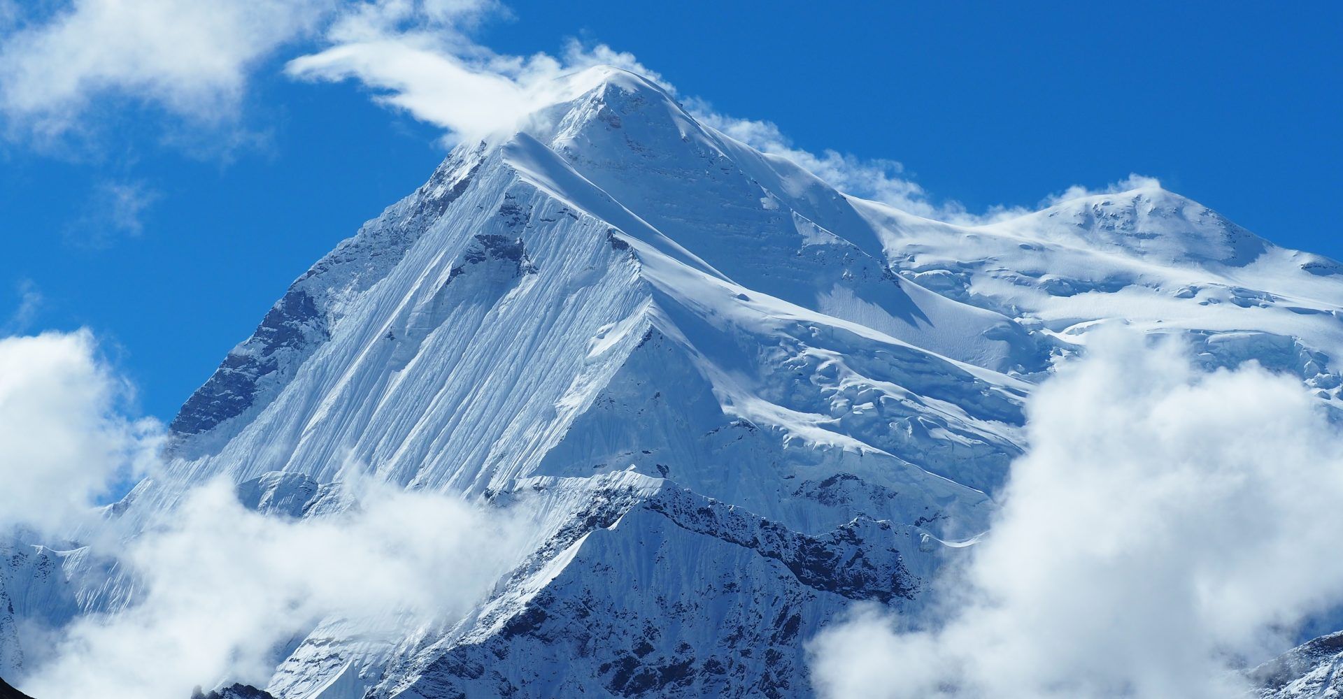 Putha Hiunchuli peak in Dolpa