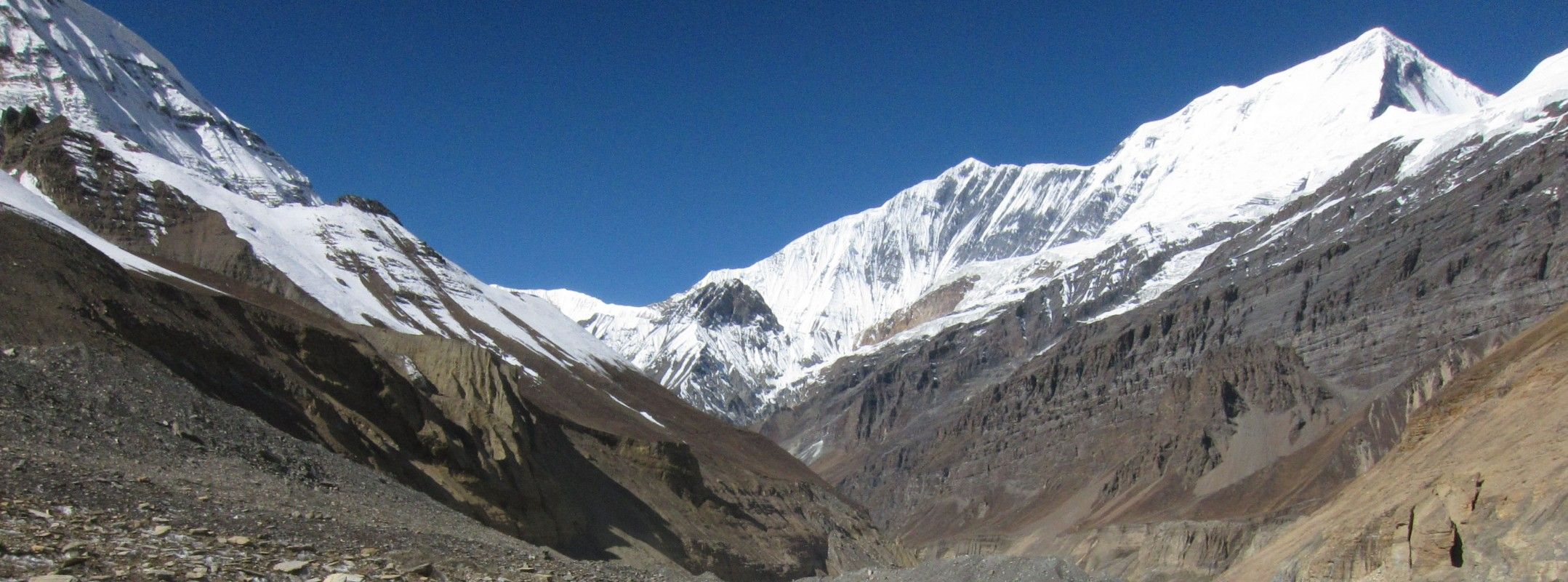 Putha Hiunchuli climbing route